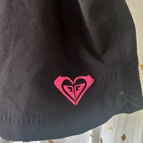 Roxy Juniors Fold Over Embroidered Logo Back Hook Loop Swimwear Swim Shorts 11 - Picture 2 of 7